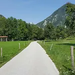 Mocilnik 3* בגונג'ה נה גורנג'סקם